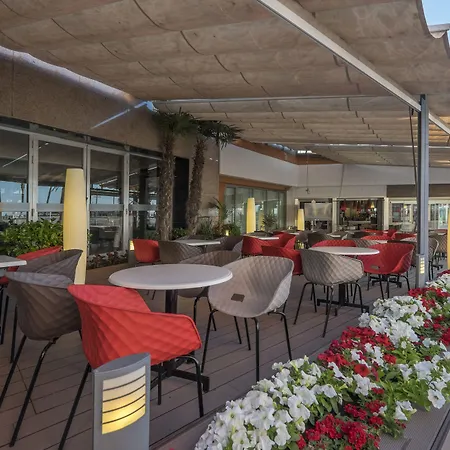 Rosamar & 4*s Lloret de Mar